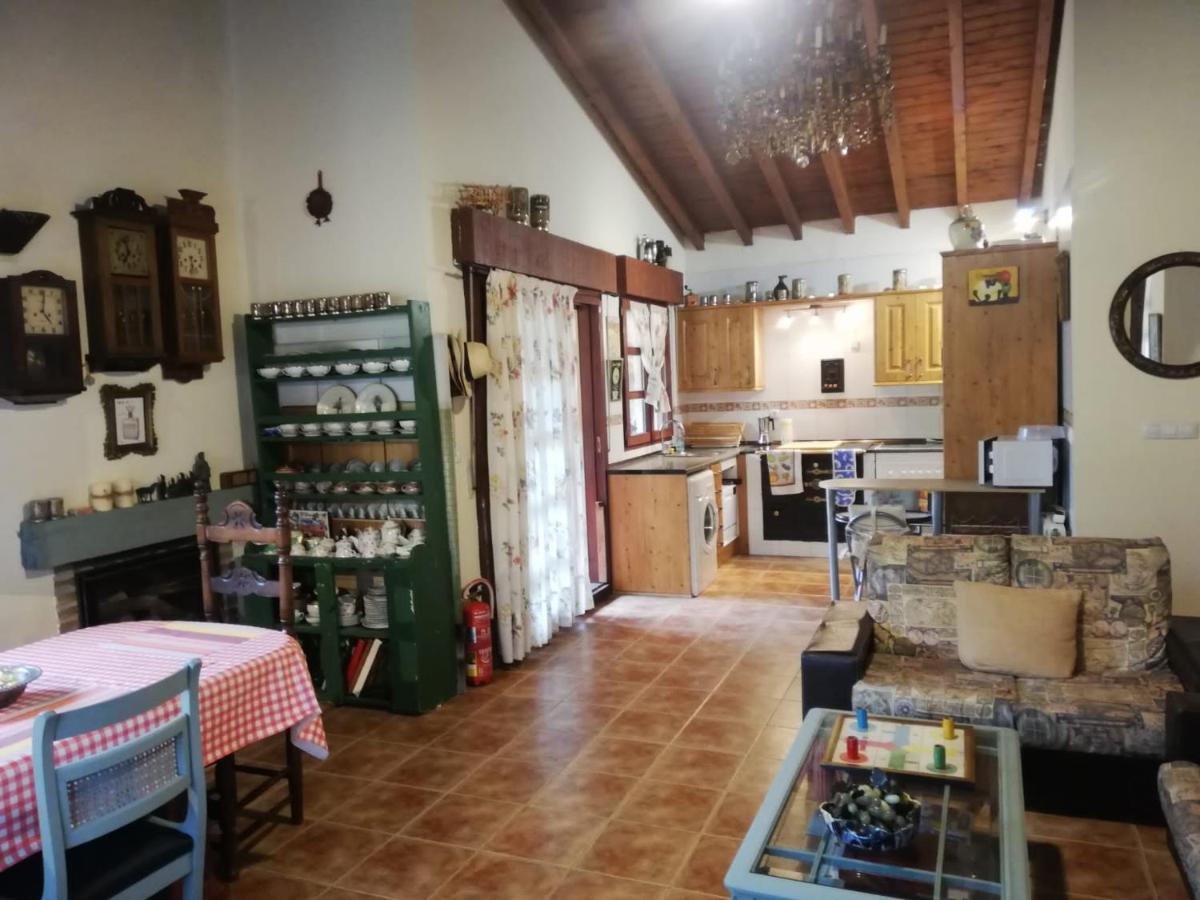 Acogedor Chalet De Tres Habitaciones En El Valle De Cabuerniga, Ideal Familias Grupos Y Mascotas Somos Pet Friendly, Estancia Minima Dos Noches Lamina Ngoại thất bức ảnh